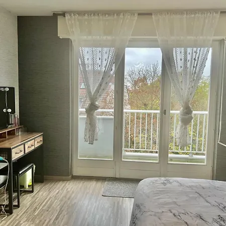 Lumineux Proche Du Centre Διαμέρισμα *