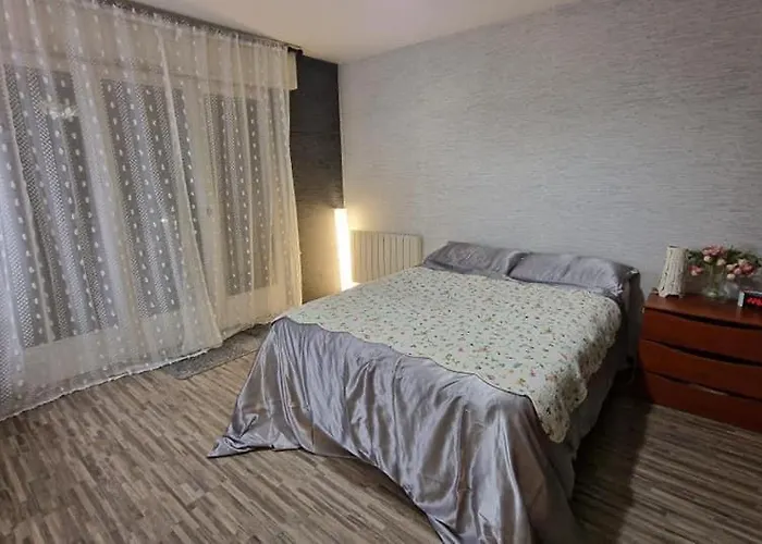 Lumineux Proche Du Centre Апартаменты