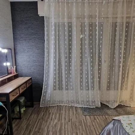 Lumineux Proche Du Centre 아파트